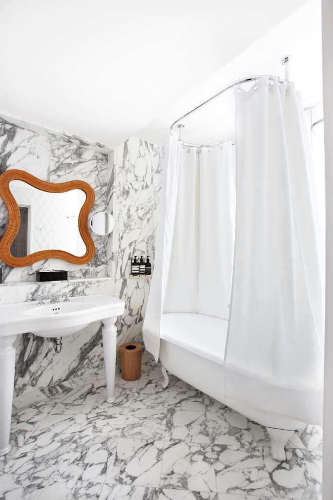 Hotel Thoumieux Παρίσι Δωμάτιο φωτογραφία